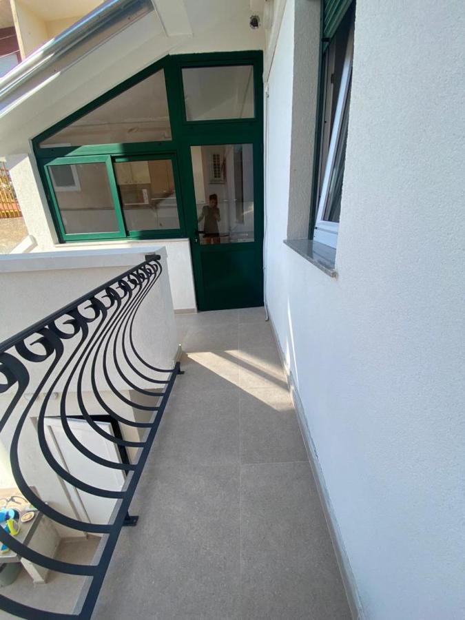 Duje & Roko Apartments Sibenik Bagian luar foto