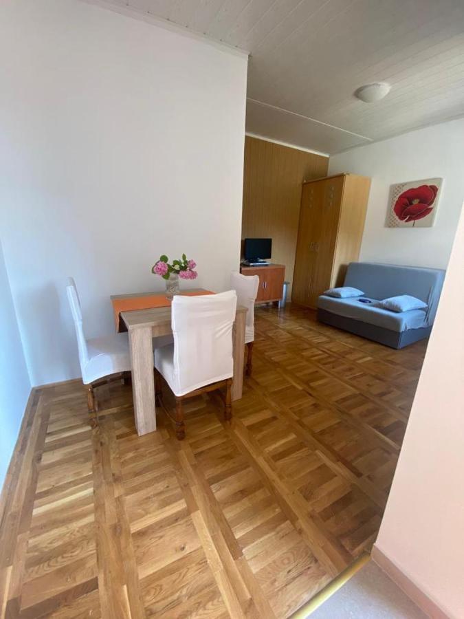 Duje & Roko Apartments Sibenik Bagian luar foto