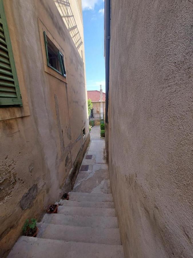 Duje & Roko Apartments Sibenik Bagian luar foto