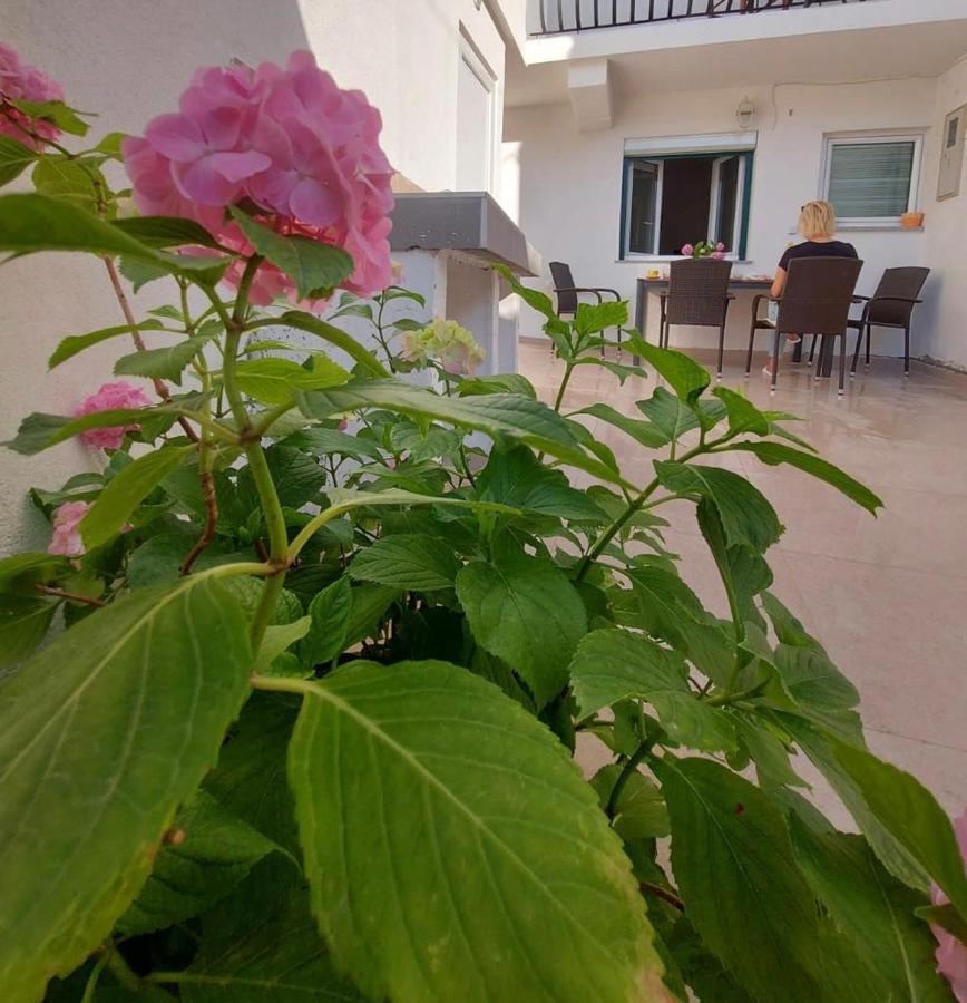Duje & Roko Apartments Sibenik Bagian luar foto