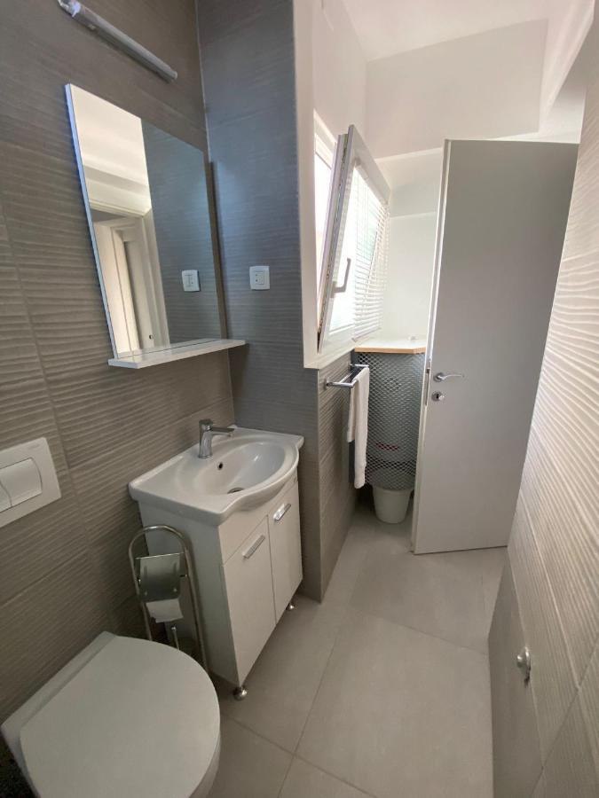 Duje & Roko Apartments Sibenik Bagian luar foto