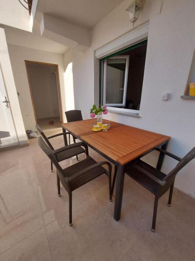 Duje & Roko Apartments Sibenik Bagian luar foto