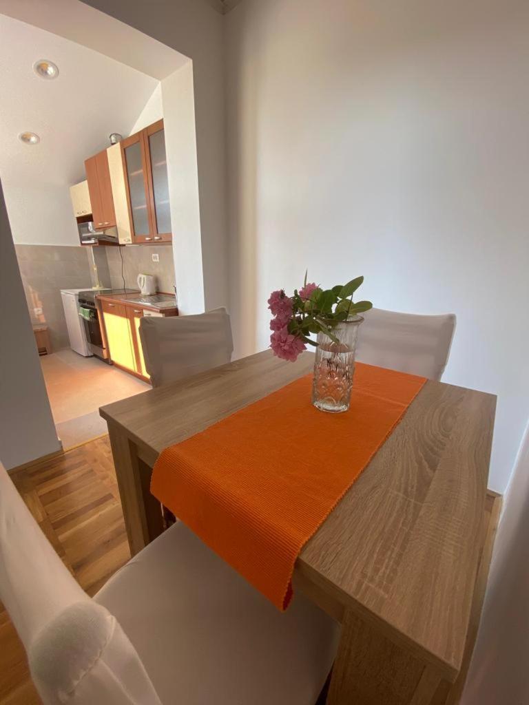 Duje & Roko Apartments Sibenik Bagian luar foto