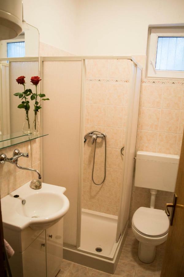 Duje & Roko Apartments Sibenik Bagian luar foto